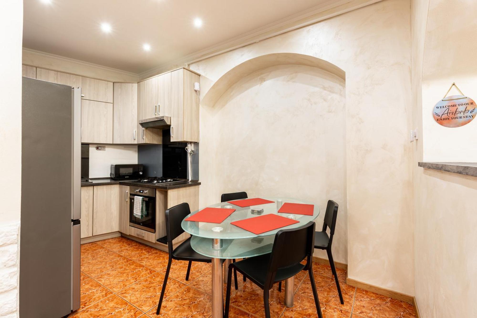 Mari&Emi Flat In Corvin Apartment Budapest Luaran gambar