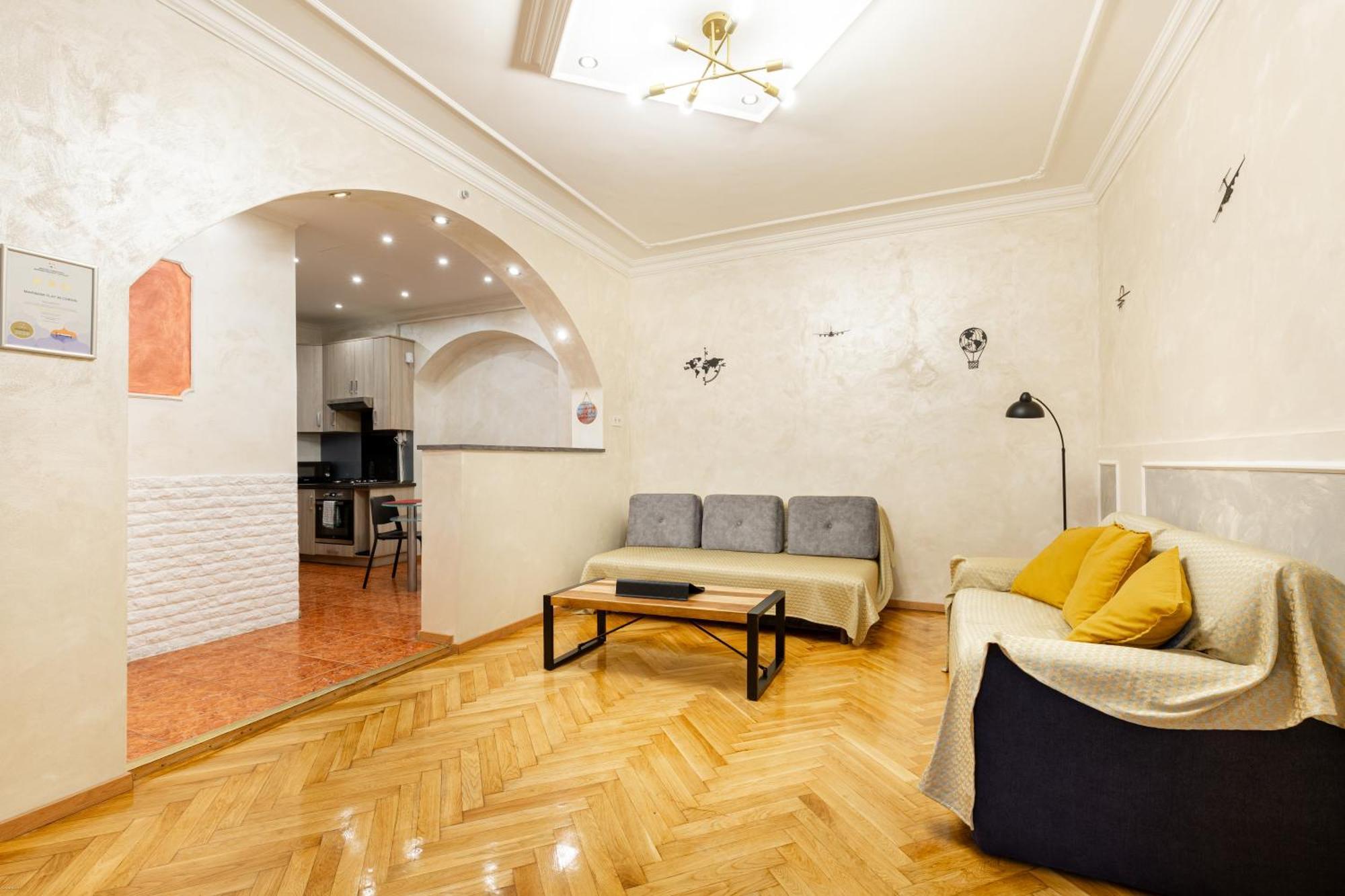 Mari&Emi Flat In Corvin Apartment Budapest Luaran gambar